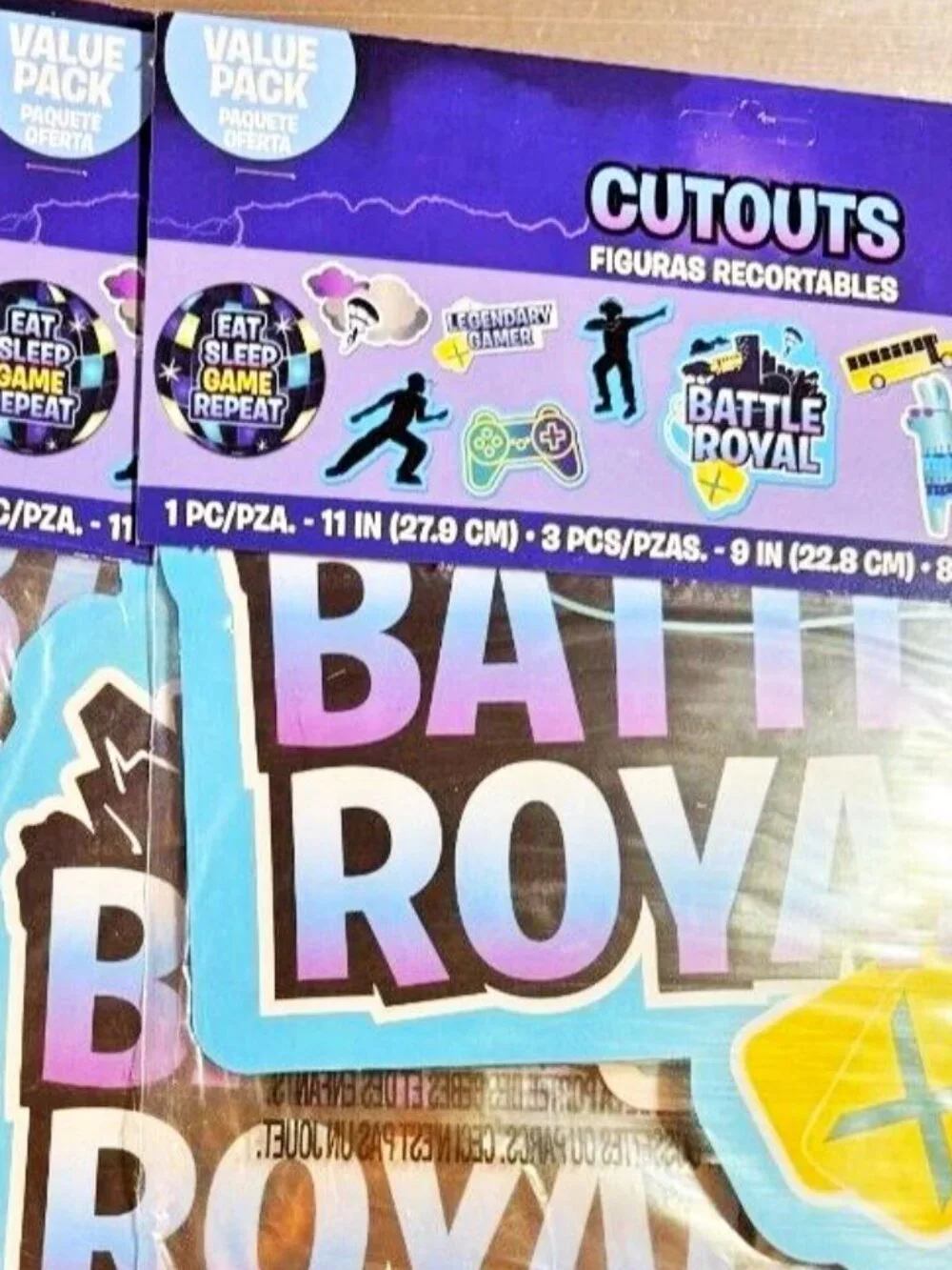 BRAND NEW BATTLE ROYAL VIDEO GAME PARTY WALL DECORATIONS (24-PIECES)